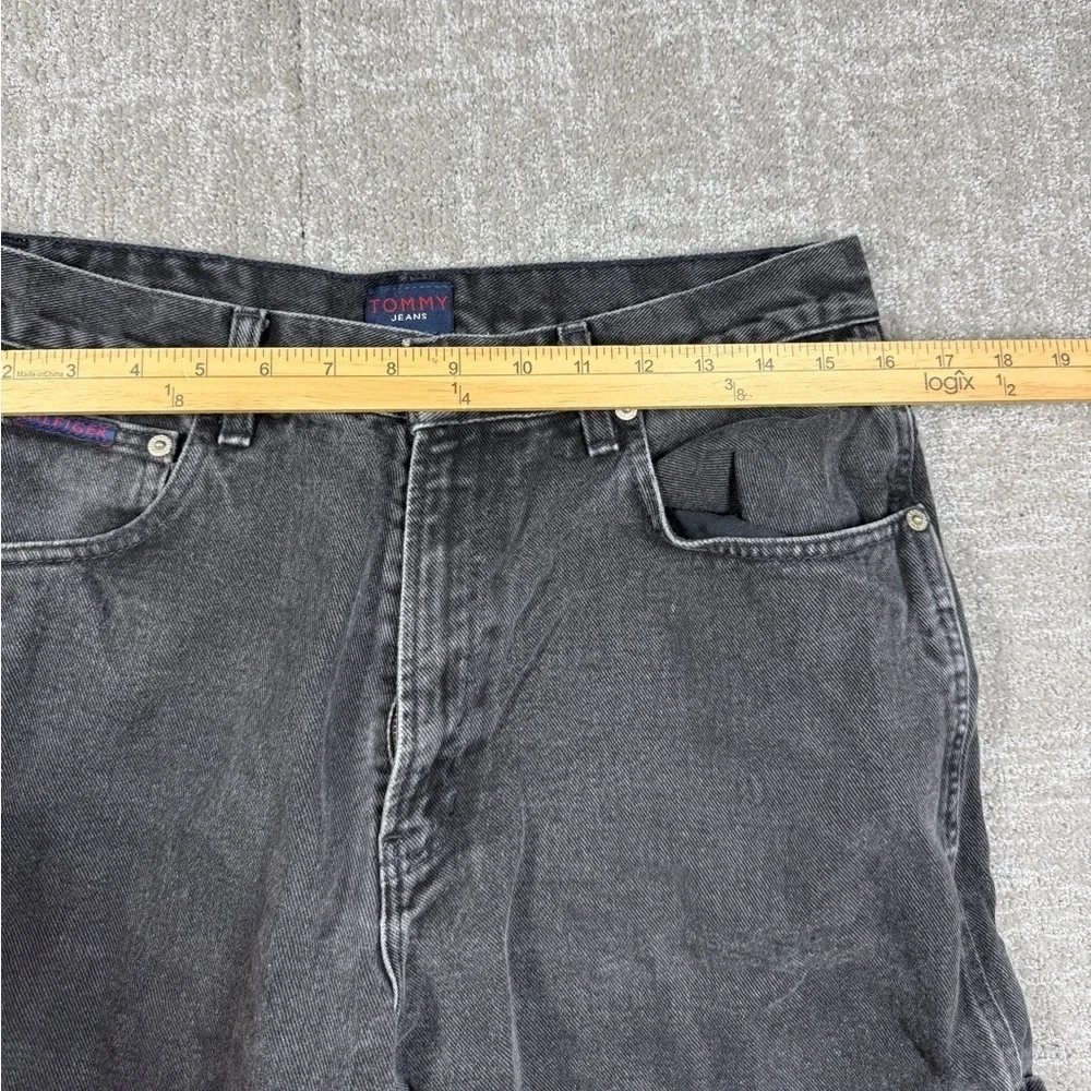 Tommy Hilfiger Vintage Y2K Baggy 90s Cut Off Cargo Shorts Mens Size 32